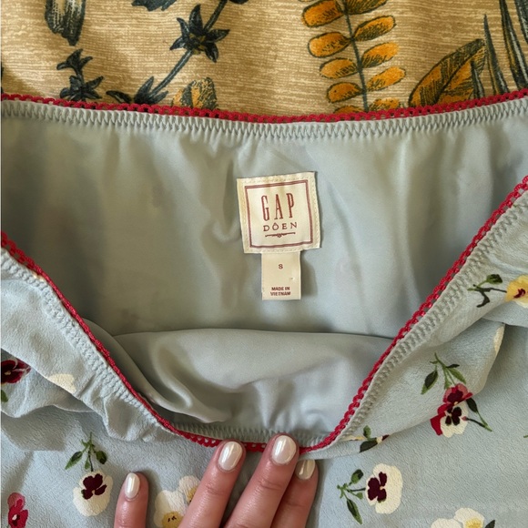 GAP X DOEN - doen collab blue floral skirt. Size S. - Picture 2 of 2